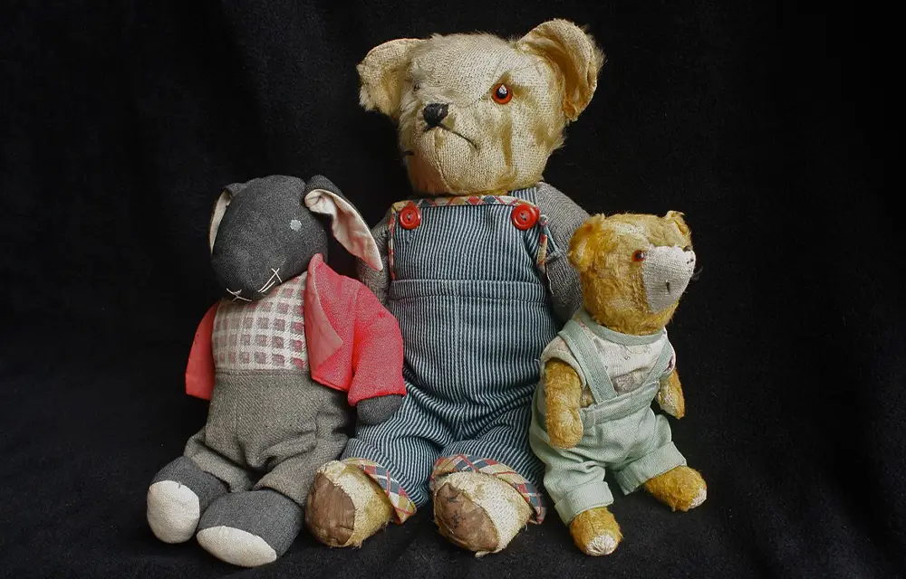 Ultimate Guide to Vintage Teddy Bear Identification: Tips and Tricks - Part 1