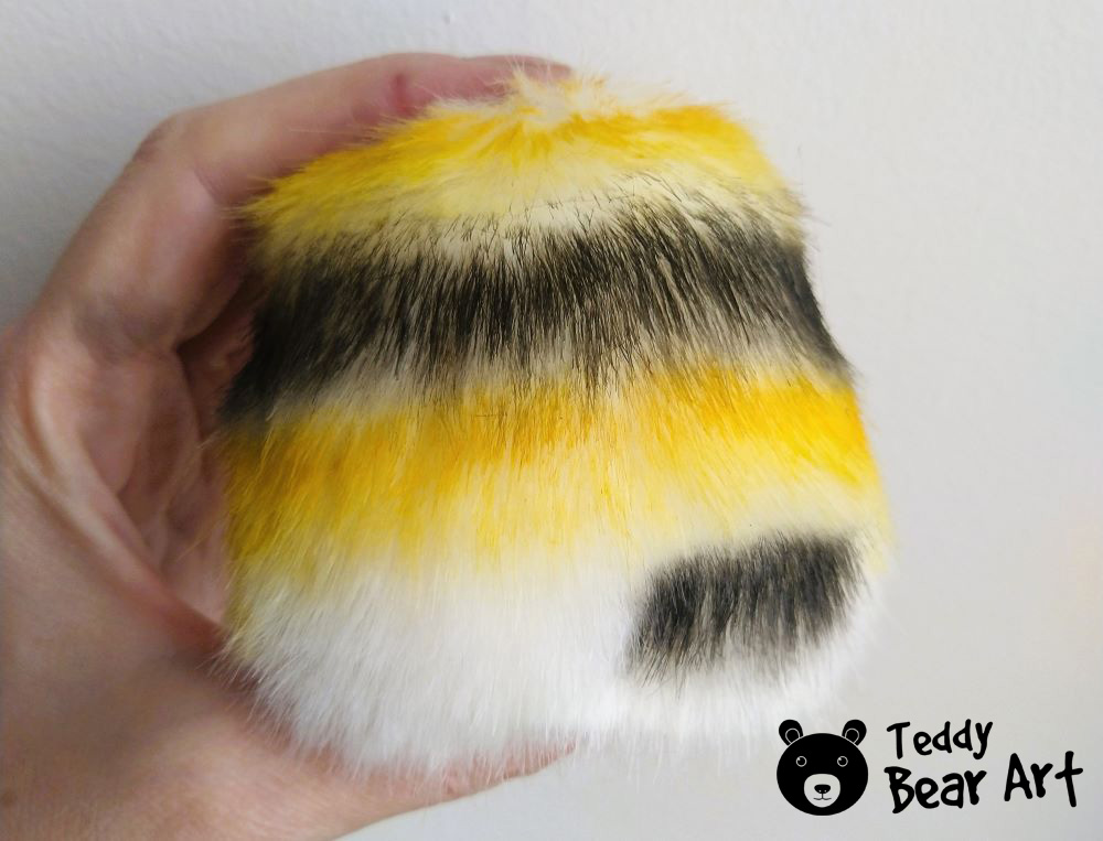 DIY Bee Cat Plush: Easy Mixed Techniques