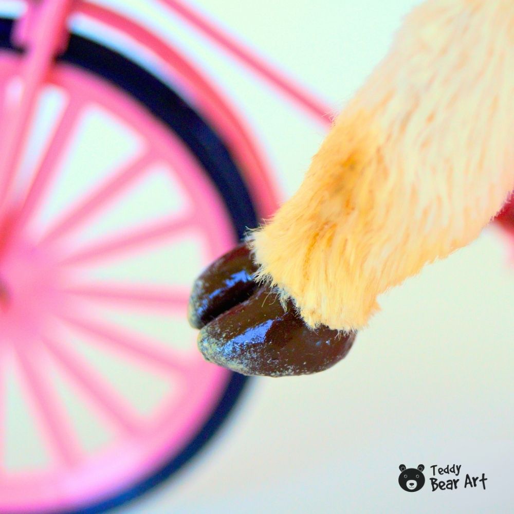 How to Make Giraffe Stuffed Animal with Free Pattern