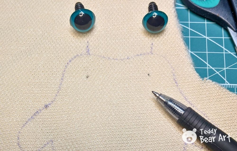 Free Frog Plush Sewing Pattern with an Easy Tutorial