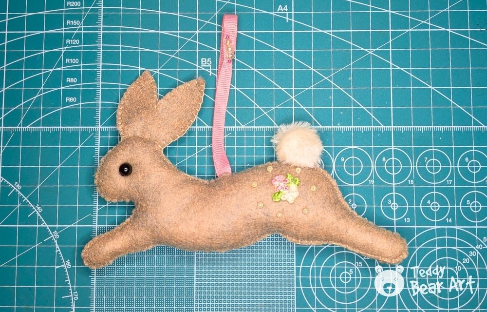 How to Sew a Felt Rabbit: Guide With Photos