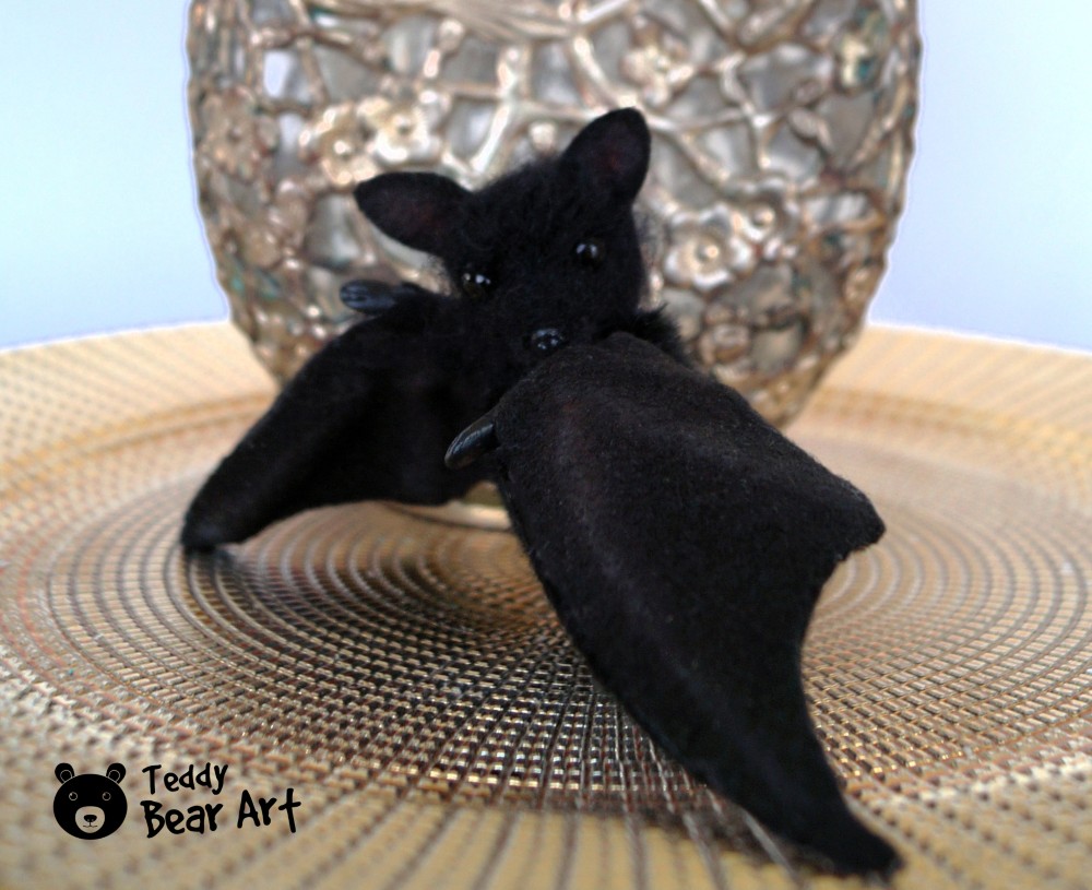 Halloween Crafts for Adults: Plush Bat DIY