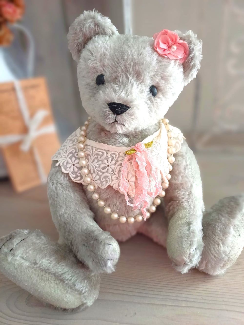 Celebrating 10 Years with Handmade Teddy Bears by Helen Dekker