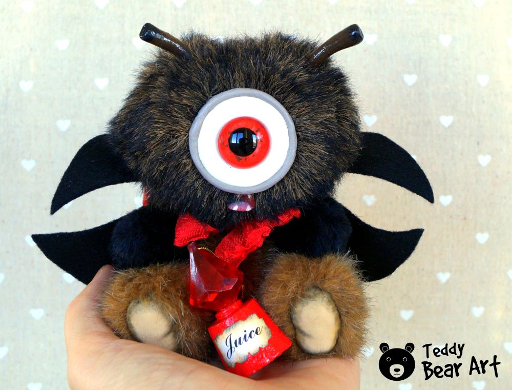 Making a Cute Monster Toy: Step-by-Step Guide with Free Pattern