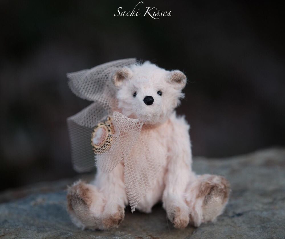 Behind the Stitches: Inspiring Teddy Bear Artist Interviews - Karen Olsen