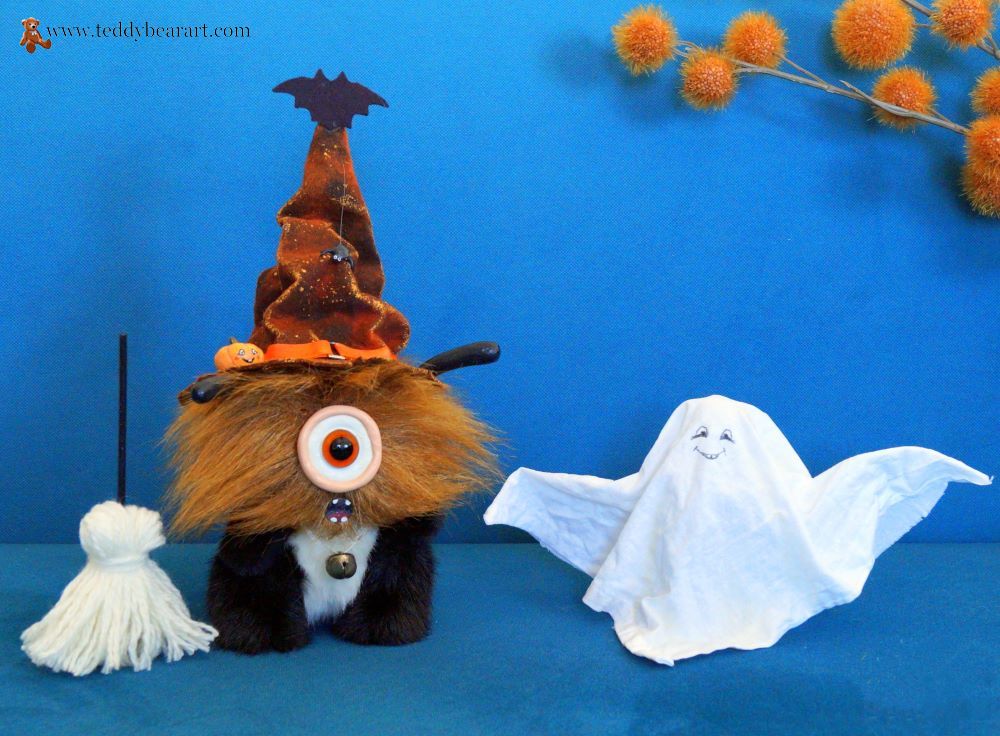 Spooky-Cute Halloween Teddy Bear DIY: Craft Your Own Adorable Halloween Bear