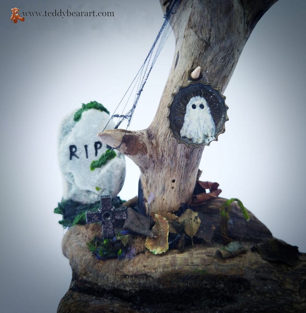 Spooky-Cute Halloween Teddy Bear DIY: Craft Your Own Adorable Halloween Bear