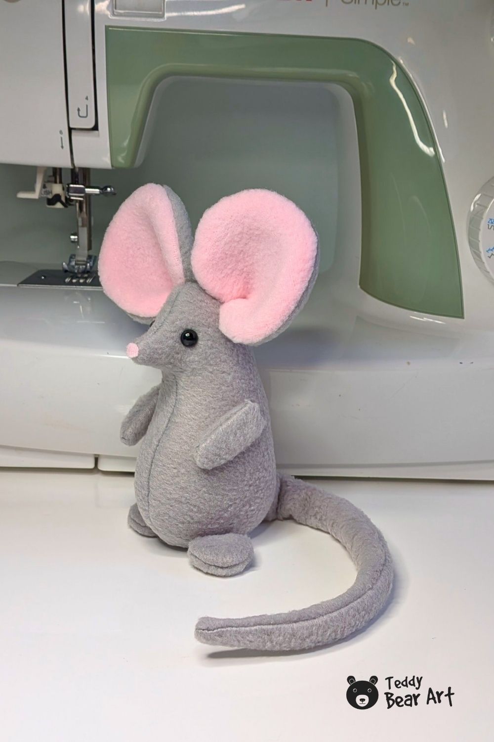 Free Fleece Mouse Sewing Pattern and Tutorial