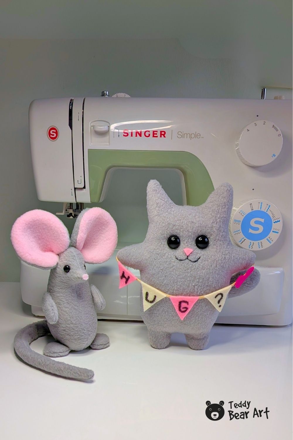 Free Fleece Mouse Sewing Pattern and Tutorial