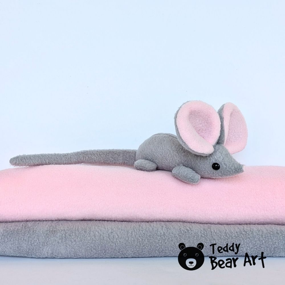 Free Mouse Lying Down Sewing Pattern: Easy Tutorial for Beginners